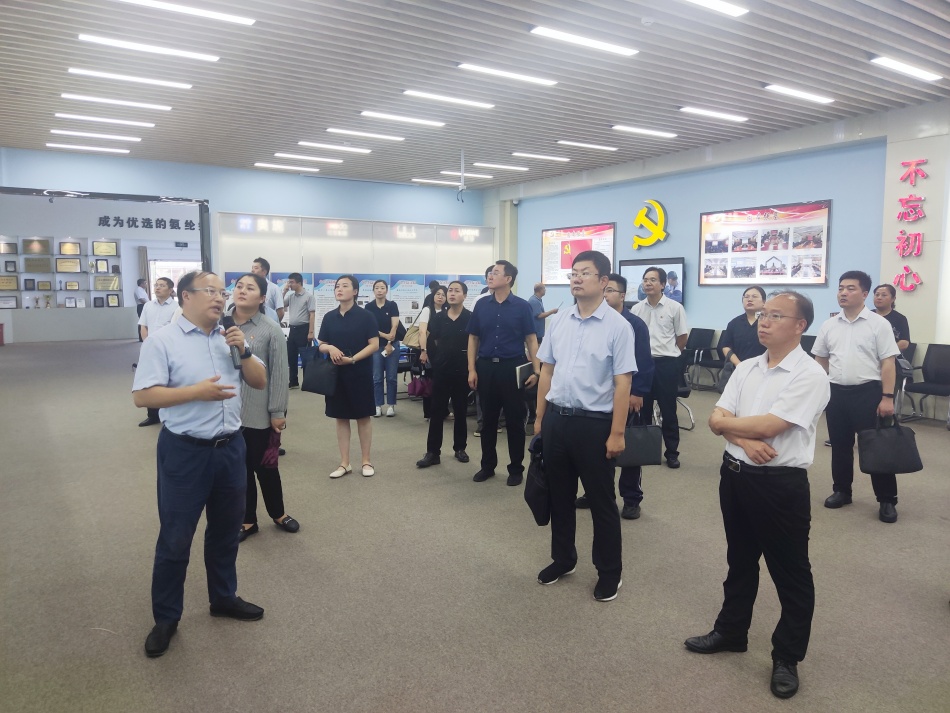 2024年7月17日，市國資委系統(tǒng)在公司開展“三組聯(lián)建”現(xiàn)場觀摩1（公司展廳）_副本
